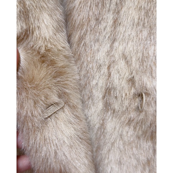 Alpine Studio Women's Beige/Tan Faux Fur Coat Size Small - Picture 9 of 9
